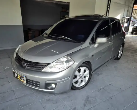NISSAN TIIDA 1.8 SL 16V FLEX 4P AUTOMÁTICO NISSAN TIIDA 1.8 SL 16V FLEX 4P AUTOMÁTICO