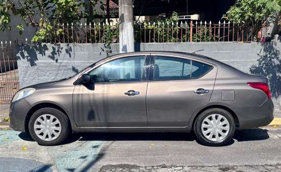 NISSAN-VERSA-2013