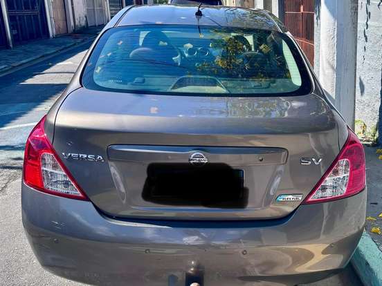 NISSAN-VERSA-1.6 16V FLEX SV 4P MANUAL NISSAN-VERSA-2013
