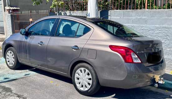 NISSAN-VERSA-2013