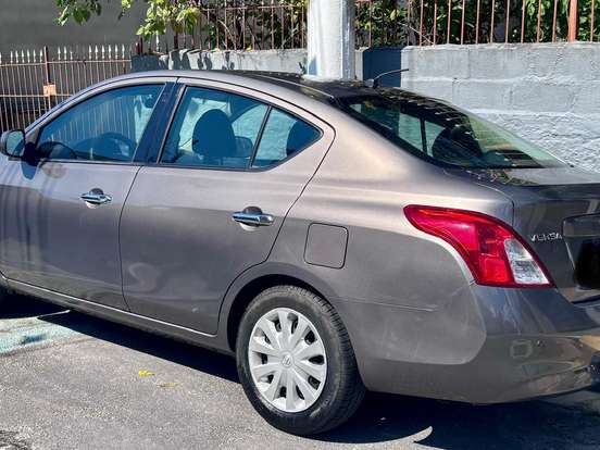 NISSAN-VERSA-1.6 16V FLEX SV 4P MANUAL NISSAN-VERSA-2013