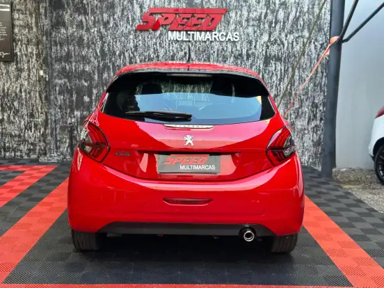 PEUGEOT-208-2018