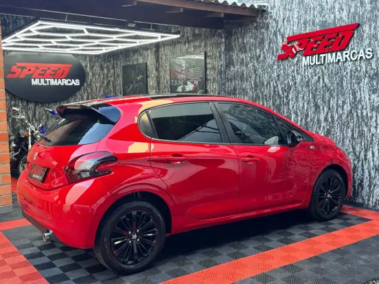 PEUGEOT-208-2018