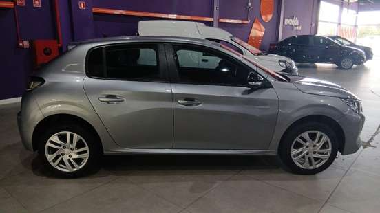 PEUGEOT-208-2023