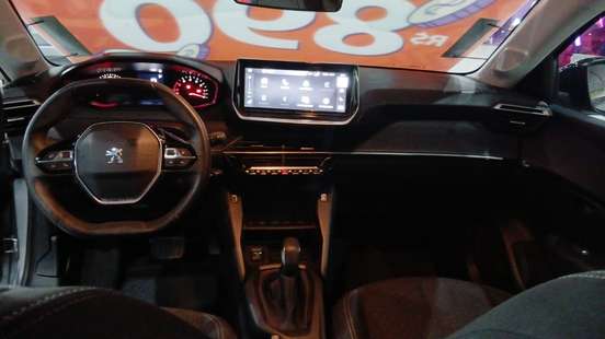 PEUGEOT-208-2023