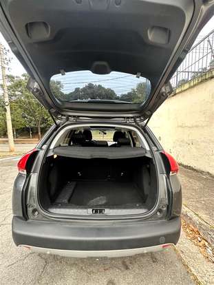 PEUGEOT-2008-2017
