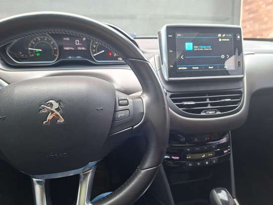 PEUGEOT-2008-2019
