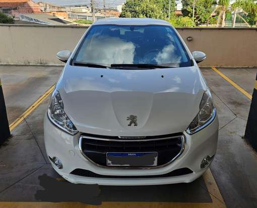 PEUGEOT-208-2014