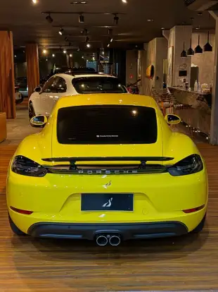 PORSCHE-718-2023