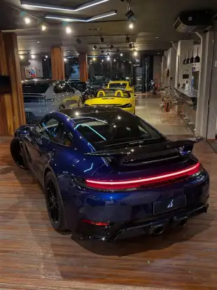 PORSCHE-911-2025