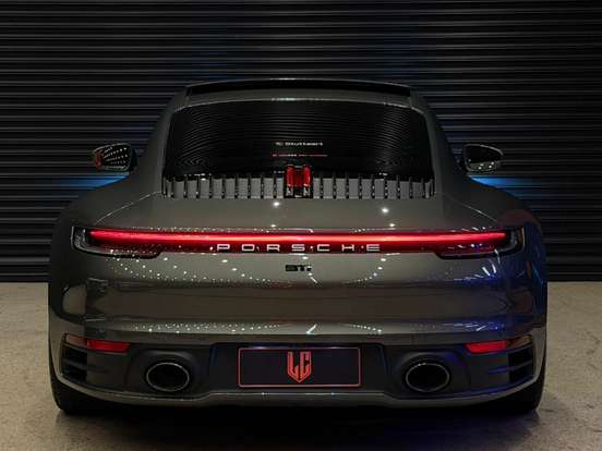 PORSCHE-911-2020