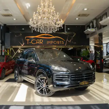 PORSCHE-CAYENNE-2025
