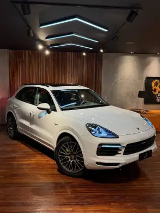 PORSCHE CAYENNE 3.0 V6 E-HYBRID AWD TIPTRONIC S
