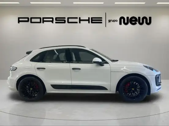 PORSCHE-MACAN-2024
