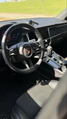 PORSCHE-MACAN-2023