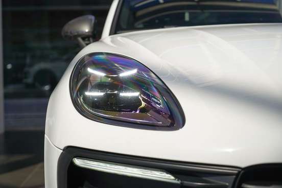 PORSCHE-MACAN-2024