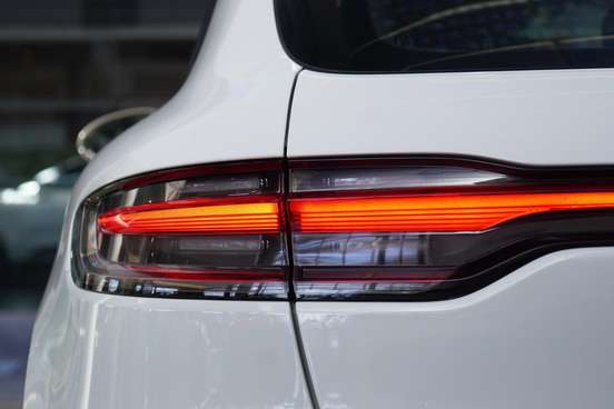 PORSCHE-MACAN-2024