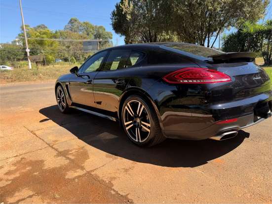 PORSCHE-PANAMERA-2014