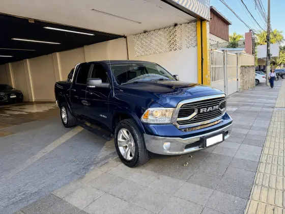 RAM CLASSIC 5.7 V8 GASOLINA LARAMIE CD 4X4 AUTOMÁTICO RAM CLASSIC 5.7 V8 GASOLINA LARAMIE CD 4X4 AUTOMÁTICO