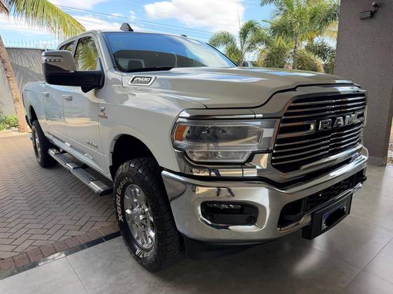 RAM 2500 6.7 I6 TURBO DIESEL LARAMIE CD 4X4 AUTOMÁTICO