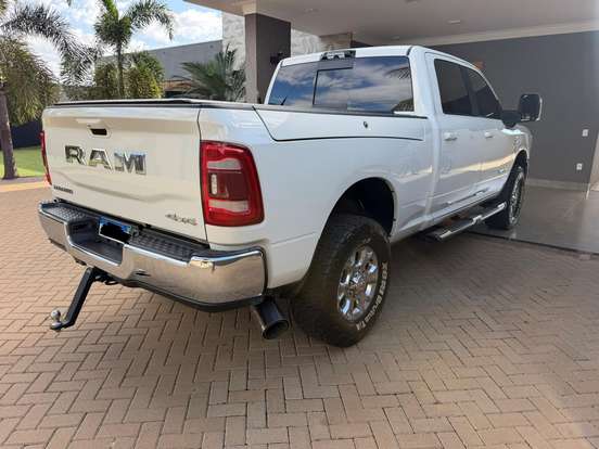 RAM-2500-6.7 I6 TURBO DIESEL LARAMIE CD 4X4 AUTOMÁTICO RAM-2500-2023