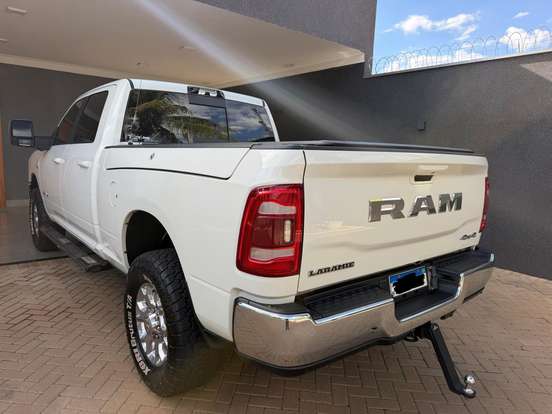 RAM-2500-6.7 I6 TURBO DIESEL LARAMIE CD 4X4 AUTOMÁTICO RAM-2500-2023