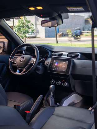 RENAULT-DUSTER-2021