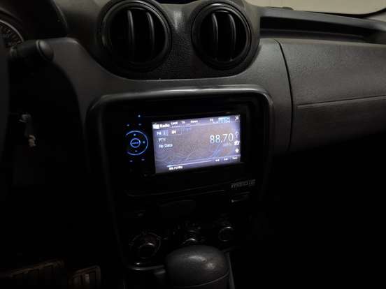 RENAULT-DUSTER-2014