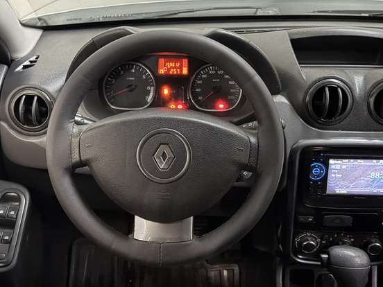 RENAULT-DUSTER-2.0 DYNAMIQUE 4X2 16V FLEX 4P AUTOMÁTICO RENAULT-DUSTER-2014
