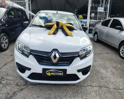 RENAULT-LOGAN-2023