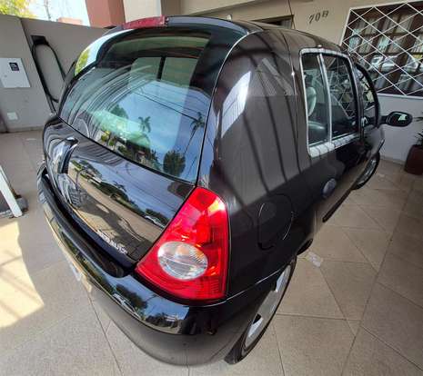 RENAULT-CLIO-1.0 16V FLEX 4P MANUAL RENAULT-CLIO-2011