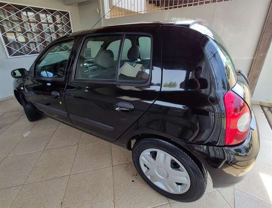 RENAULT-CLIO-1.0 16V FLEX 4P MANUAL RENAULT-CLIO-2011