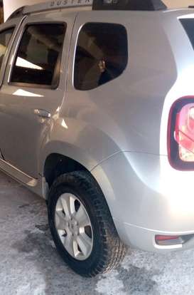 RENAULT-DUSTER-2015