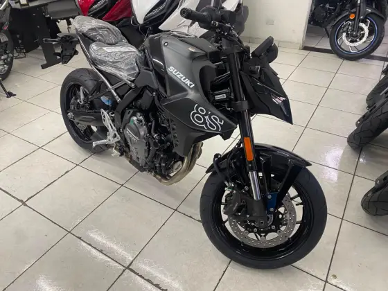 SUZUKI GSX-8S SUZUKI GSX-8S