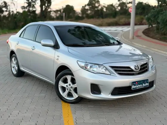 TOYOTA COROLLA 1.8 GLI 16V FLEX 4P AUTOMÁTICO TOYOTA COROLLA 1.8 GLI 16V FLEX 4P AUTOMÁTICO