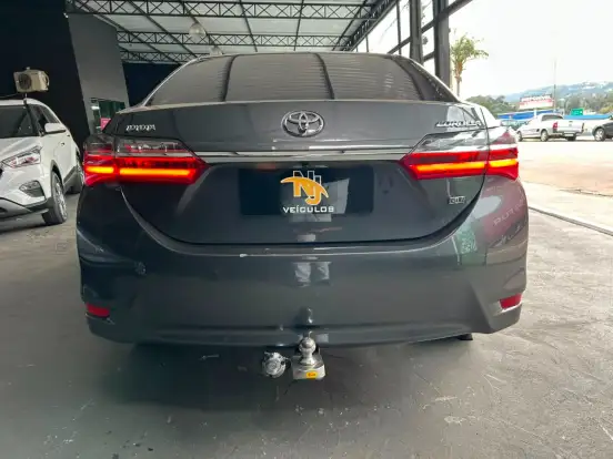 TOYOTA-COROLLA-2017