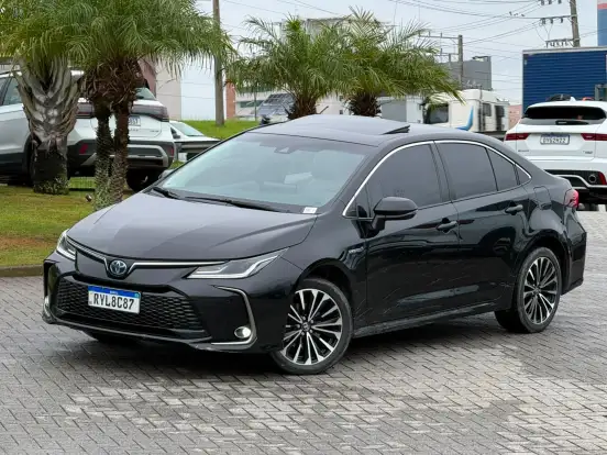 TOYOTA-COROLLA-2023