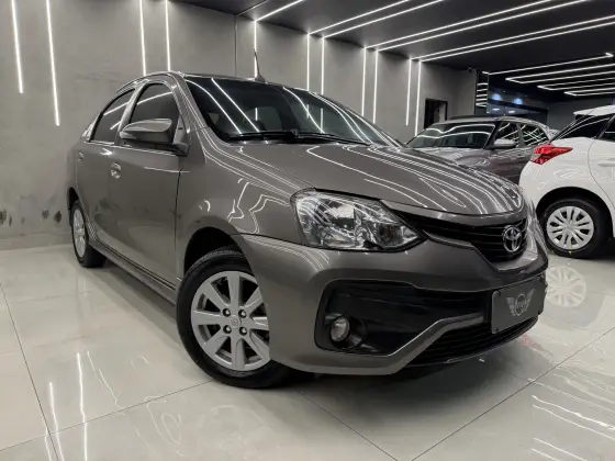 TOYOTA ETIOS 1.5 XLS SEDAN 16V FLEX 4P AUTOMÁTICO TOYOTA ETIOS 1.5 XLS SEDAN 16V FLEX 4P AUTOMÁTICO