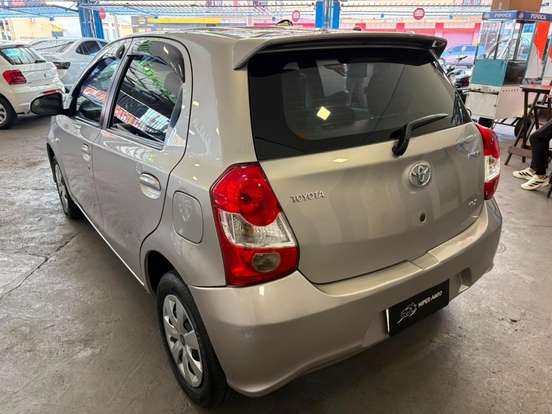 TOYOTA-ETIOS-2017