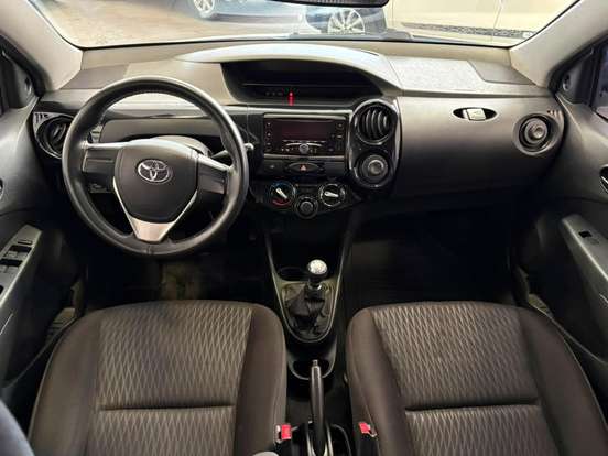TOYOTA-ETIOS-1.3 X 16V FLEX 4P MANUAL TOYOTA-ETIOS-2017