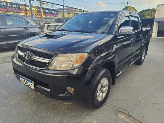 TOYOTA HILUX 3.0 SRV 4X4 CD 16V TURBO INTERCOOLER DIESEL 4P AUTOMÁTICO TOYOTA HILUX 3.0 SRV 4X4 CD 16V TURBO INTERCOOLER DIESEL 4P AUTOMÁTICO