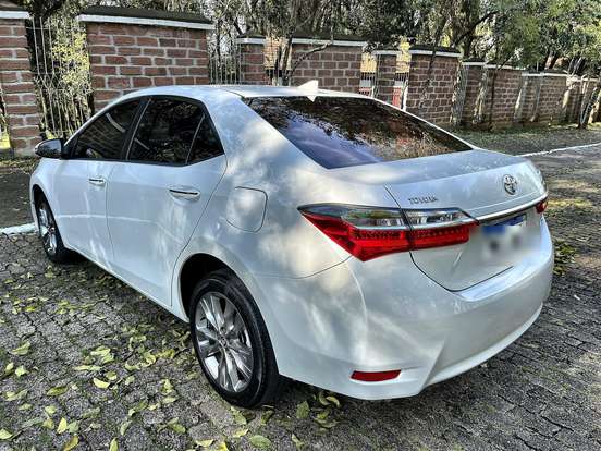 TOYOTA-COROLLA-2019