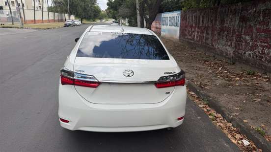 TOYOTA-COROLLA-2018