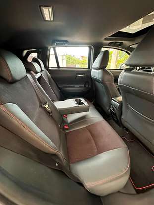 TOYOTA-COROLLA CROSS-2024