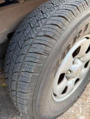 TOYOTA-HILUX-2011