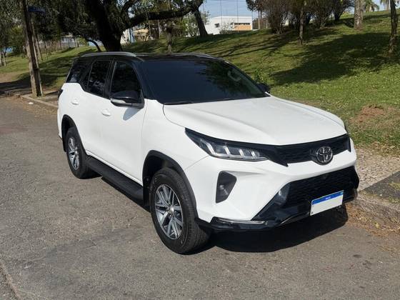 TOYOTA HILUX SW4 2.7 SR 4X2 16V FLEX 4P AUTOMÁTICO