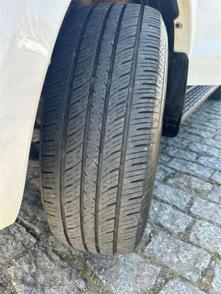 TOYOTA-HILUX SW4-2013
