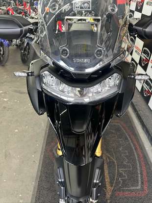 TRIUMPH-TIGER 1200 BLACK EDITION-2024