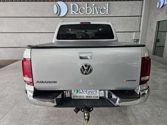 VOLKSWAGEN-AMAROK-2020