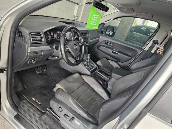 VOLKSWAGEN-AMAROK-2020